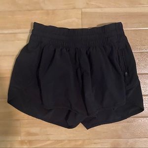 Lululemon shorts in black -4 inch